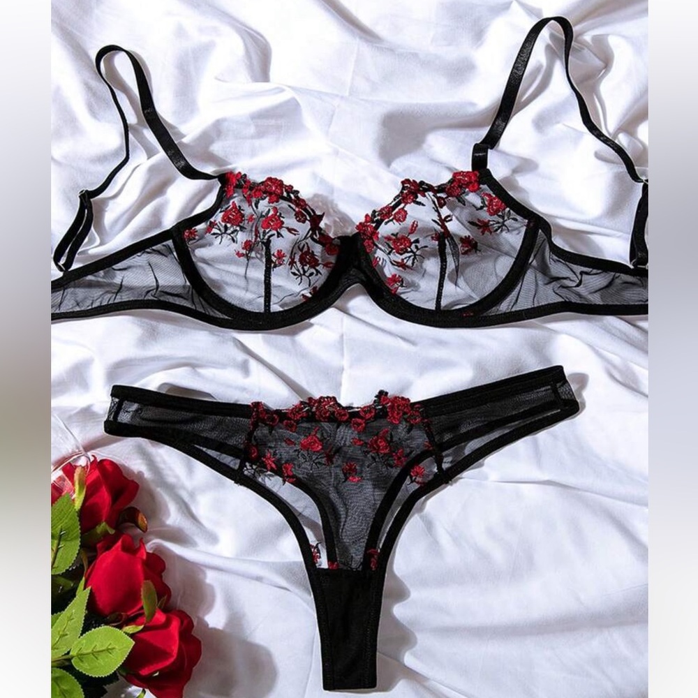 Elegant Black and Red Floral Lingerie Set